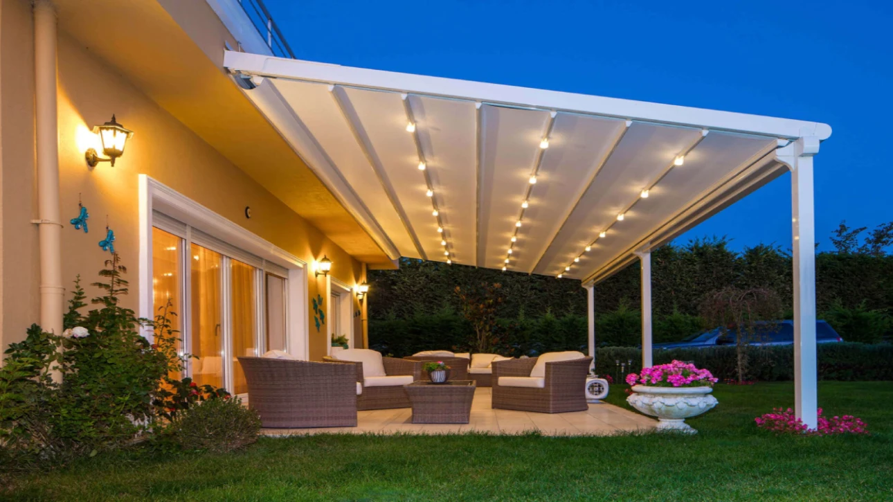 Your Guide to Retractable Motorized Screens for Porch & Patio
